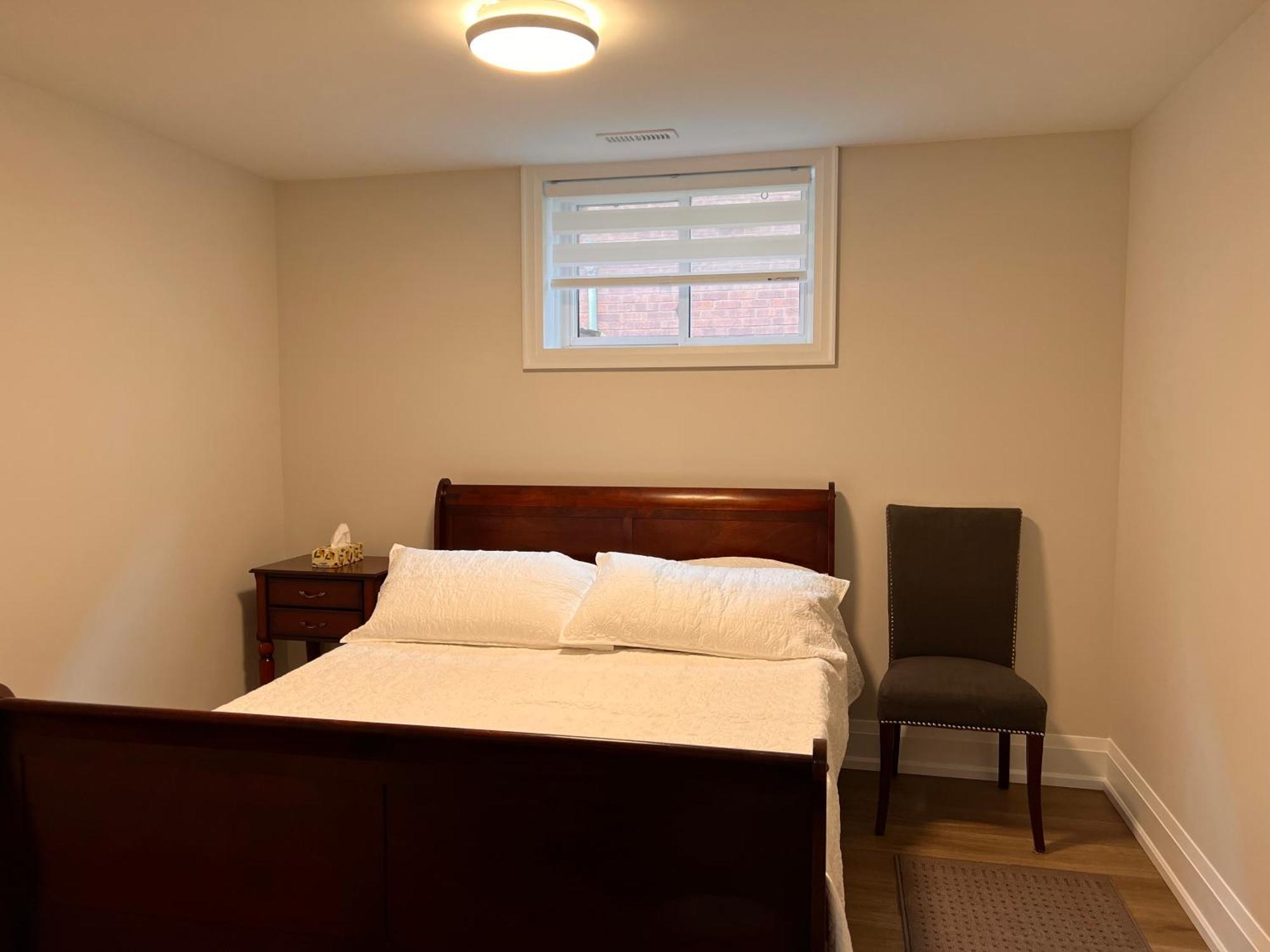 2 Bedroom 1 Parking Basement Unit Richmond Hill Exterior foto